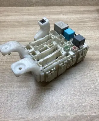 Toyota Prius (XW20) Fuse module 4C260839 401170607