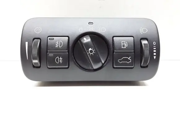 Volvo V70 Light switch 30739415