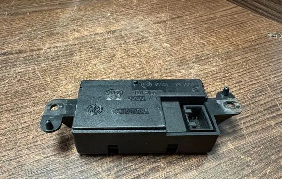 Citroen Jumper Aerial antenna amplifier 1331247080 97RA010017