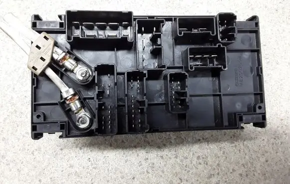 Subaru Outback Fuse module 82241AG070