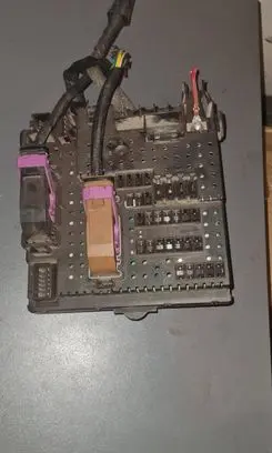 Volvo XC70 Fuse module 8676391 12217799