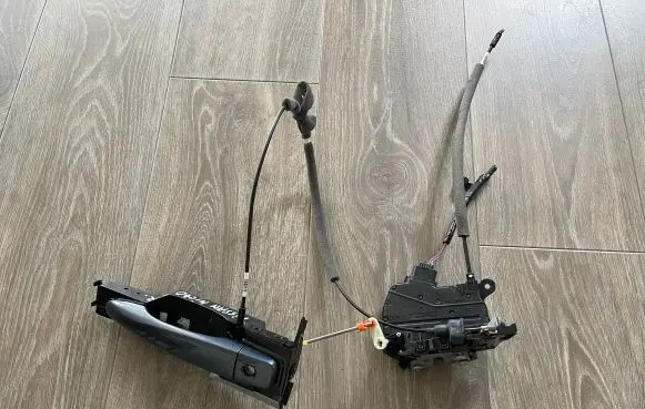 Nissan Micra K14 Front door lock 805005FD1A