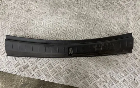 BMW 2 F46 Trunk/boot sill cover protection 7327008