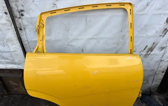 Seat Leon (1P) Rear door