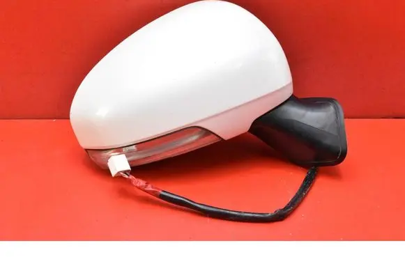 Toyota Prius (XW30) Front door electric wing mirror 022865