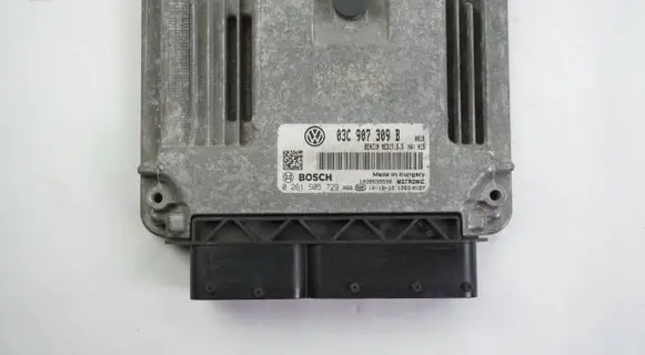 Volkswagen Golf VI Engine control unit/module 03C907309B 0261S05729