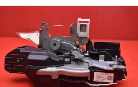 Volvo S90, V90 Rear door lock 31462446