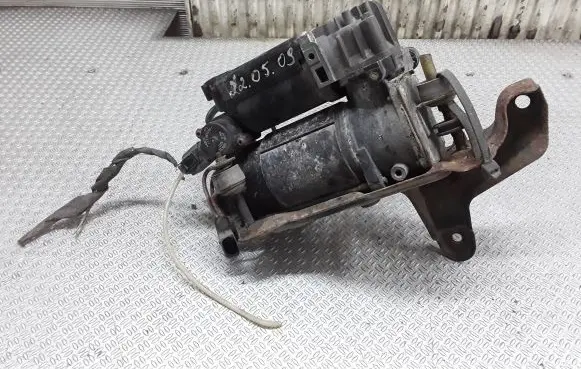 Mercedes-Benz S W220 Air suspension compressor/pump 