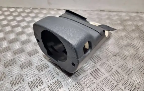 Toyota Corolla Verso E121 Steering wheel trim 