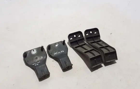 Renault Austral Rear bumper mounting bracket 850425409R