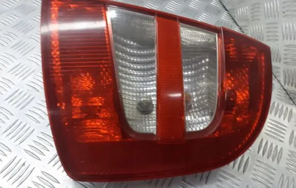 Skoda Fabia Mk1 (6Y) Rear/tail lights 6Y6945112B