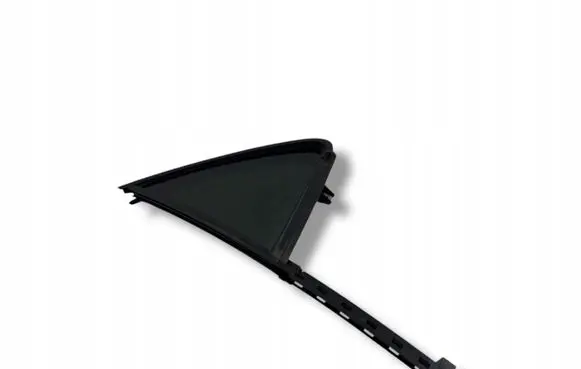 Toyota Yaris Cross Rear door window glass 43R00101