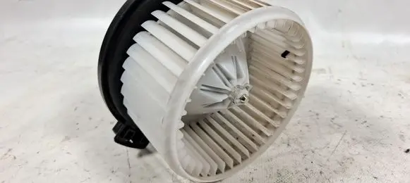 Toyota Corolla Verso AR10 Heater fan/blower 194000