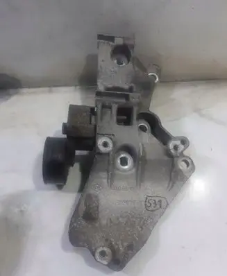 Renault Megane III Generator/alternator bracket 8200669495