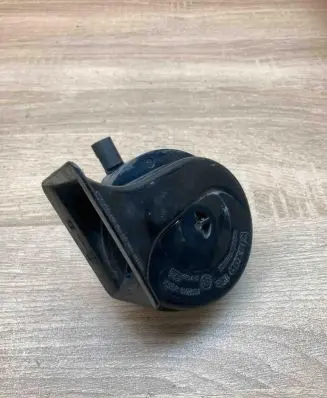 BMW 5 E60 E61 Horn signal 6935987