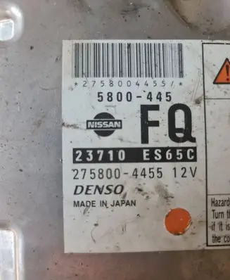 Nissan X-Trail T30 Engine control unit/module 23710ES65C 5800445 2758004455