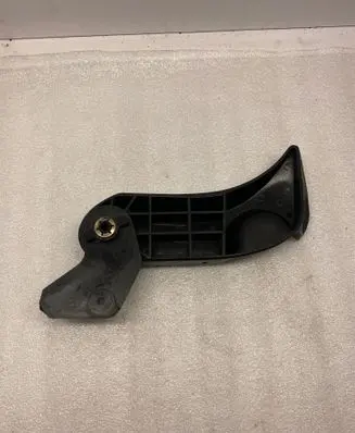 BMW 5 E39 Engine bonnet (hood) release handle 8226621