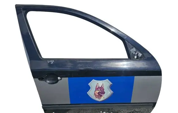 Skoda Octavia Mk2 (1Z) Front door