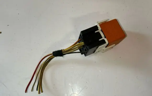 BMW 3 E46 Other relay 0332019456