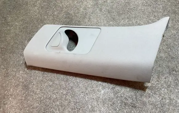 Tesla Model 3 (B) pillar trim (bottom) 108624501J CTE213130000532