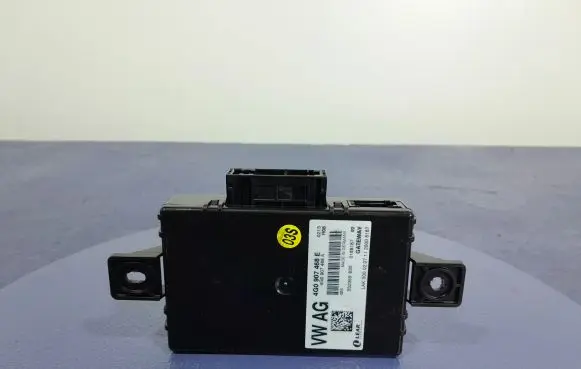 Audi A6 S6 C7 4G Gateway control module 4G0907468E