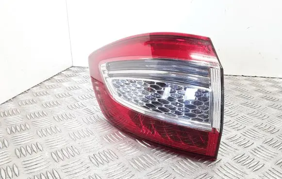 Ford Mondeo MK IV Rear/tail lights BS7113405BD