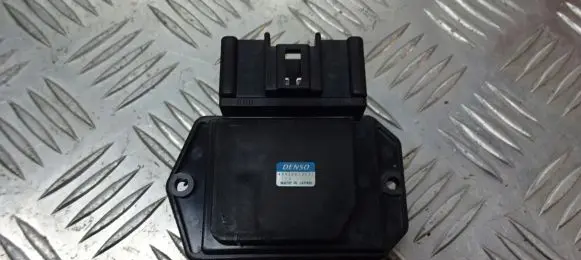 Toyota Avensis T250 Heater blower fan relay 499300-2121