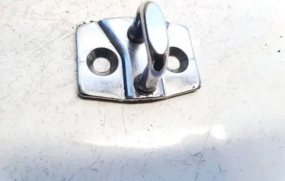 BMW 1 E81 E87 Rear door lock loop/hook striker 714870
