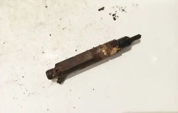 Audi A4 S4 B5 8D Fuel injector 028130201t