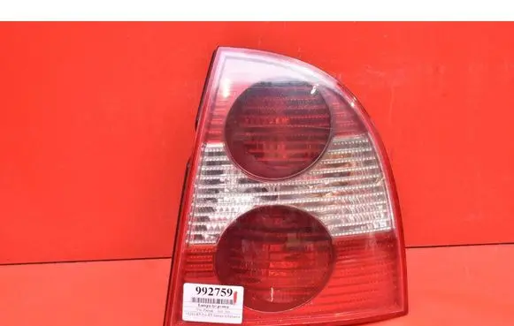 Volkswagen PASSAT B5.5 Rear/tail lights 3B5945096AE