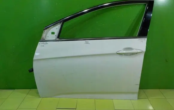 Hyundai i40 Front door PRZOD 17AB184
