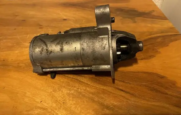 Volvo V40 Starter motor 30644972