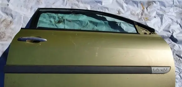 Renault Megane II Front door geltonos
