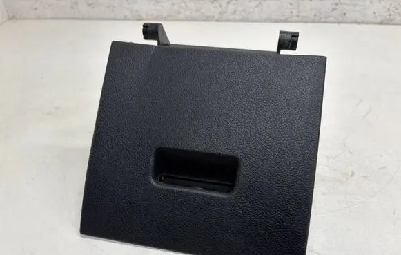 Ford Mondeo Mk III Glove box 1S7T14K016AC