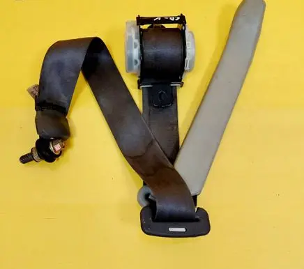 Honda CR-V Rear seatbelt NSB073GL012