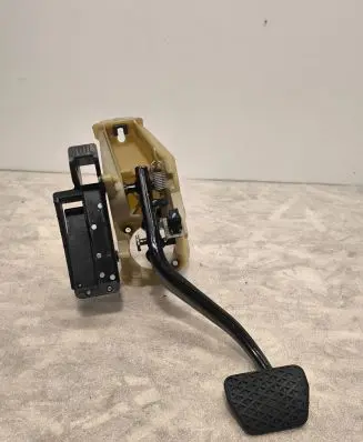 BMW 7 F01 F02 F03 F04 Brake pedal 6782665 14416710