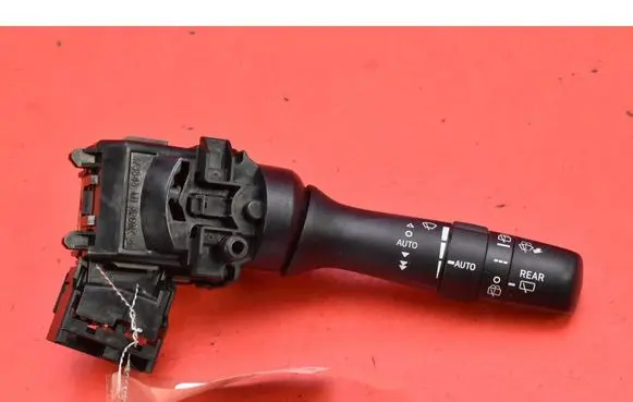 Toyota Prius+ (ZVW40) Headlight wiper switch 173848