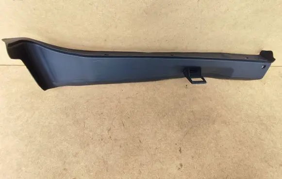 BMW 2 F22 F23 Bonnet wind deflector 7269997 51767269997