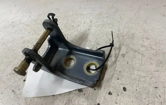 Peugeot 407 Front door upper hinge ES71