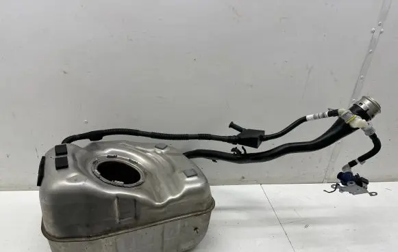 Mini Cooper Countryman F60 Fuel tank 7348736