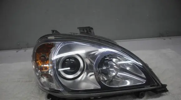 Mercedes-Benz ML W163 Headlight/headlamp