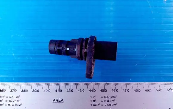 Opel Astra J Crankshaft position sensor 0281006089 55571978
