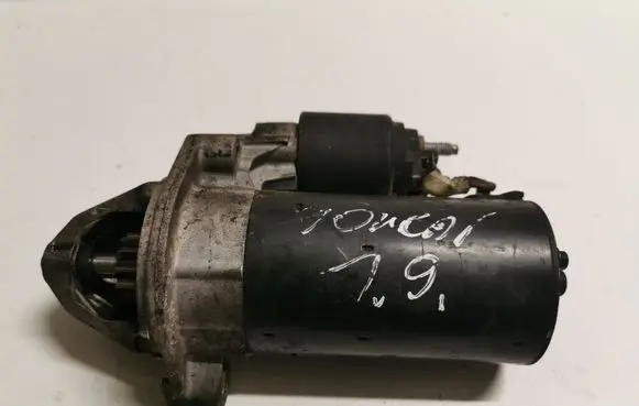 Volkswagen Touran I Starter motor 02Z911023F