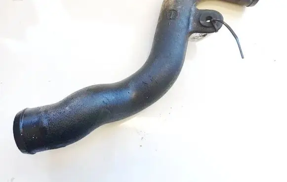 Audi A4 S4 B5 8D Intercooler hose/pipe 8d0145844a