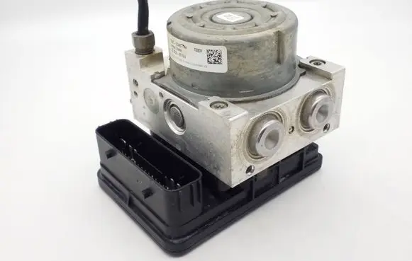 Ford Fusion II ABS Pump DG9C2C405AH DG9C2C219AH
