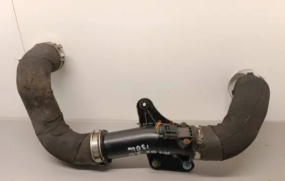 Audi A4 S4 B8 8K Intercooler hose/pipe 8K0145673