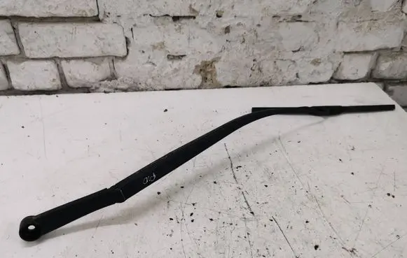 Hyundai ix35 Front wiper blade arm