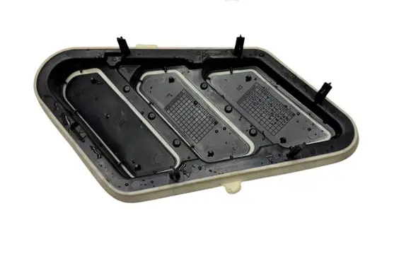 Peugeot Rifter Quarter panel pressure vent 9818354180