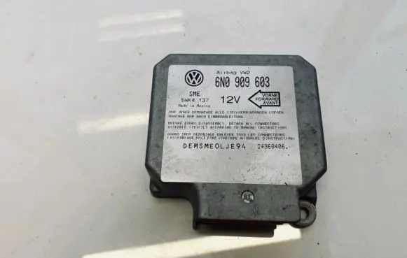 Volkswagen PASSAT B4 Airbag control unit/module 6n0909603 5wk4137