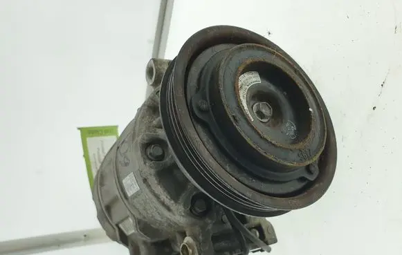 Volkswagen PASSAT B5 Air conditioning (A/C) compressor (pump) GE4472208181 8D0260808 7SBU16C